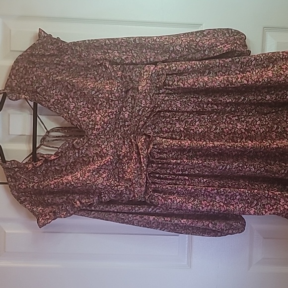 Flowery sundress - Picture 2 of 12